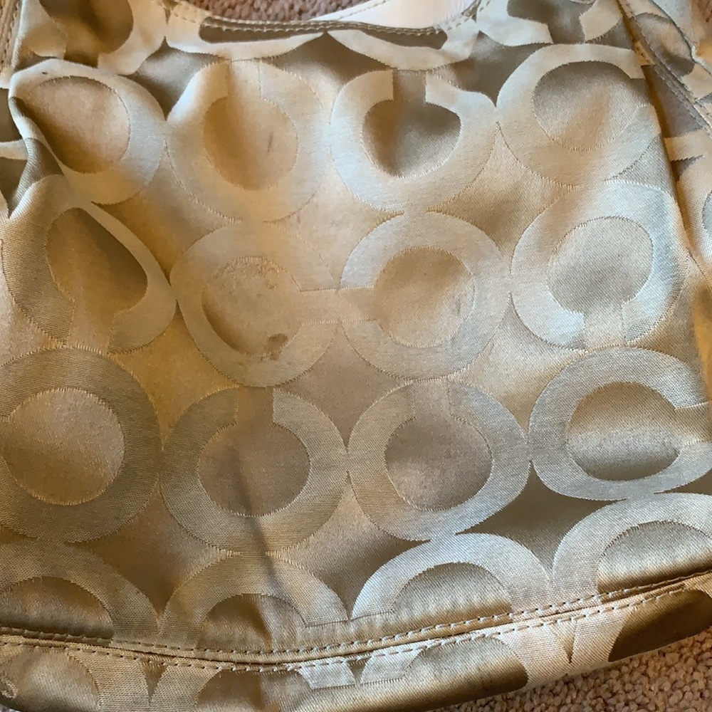Tan coach purse - Picture 7 of 7